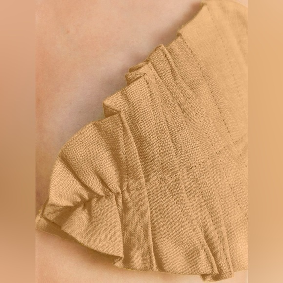 🏷️🔖 NWT FARM Rio Linen Dark Sand Top + Pants Set - Picture 8 of 8